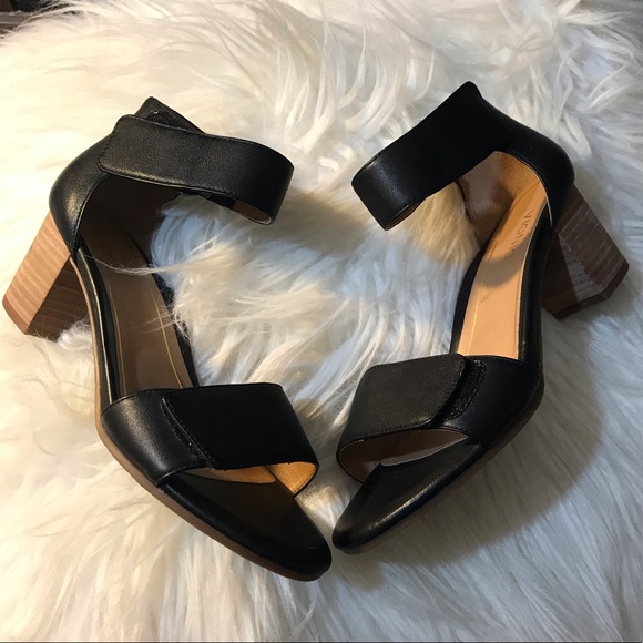 vionic black heels